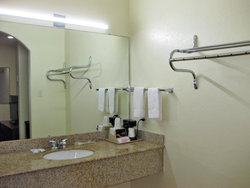  - Scottish Inn & Suites Angleton