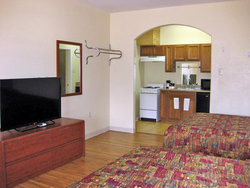  - Scottish Inn & Suites Angleton