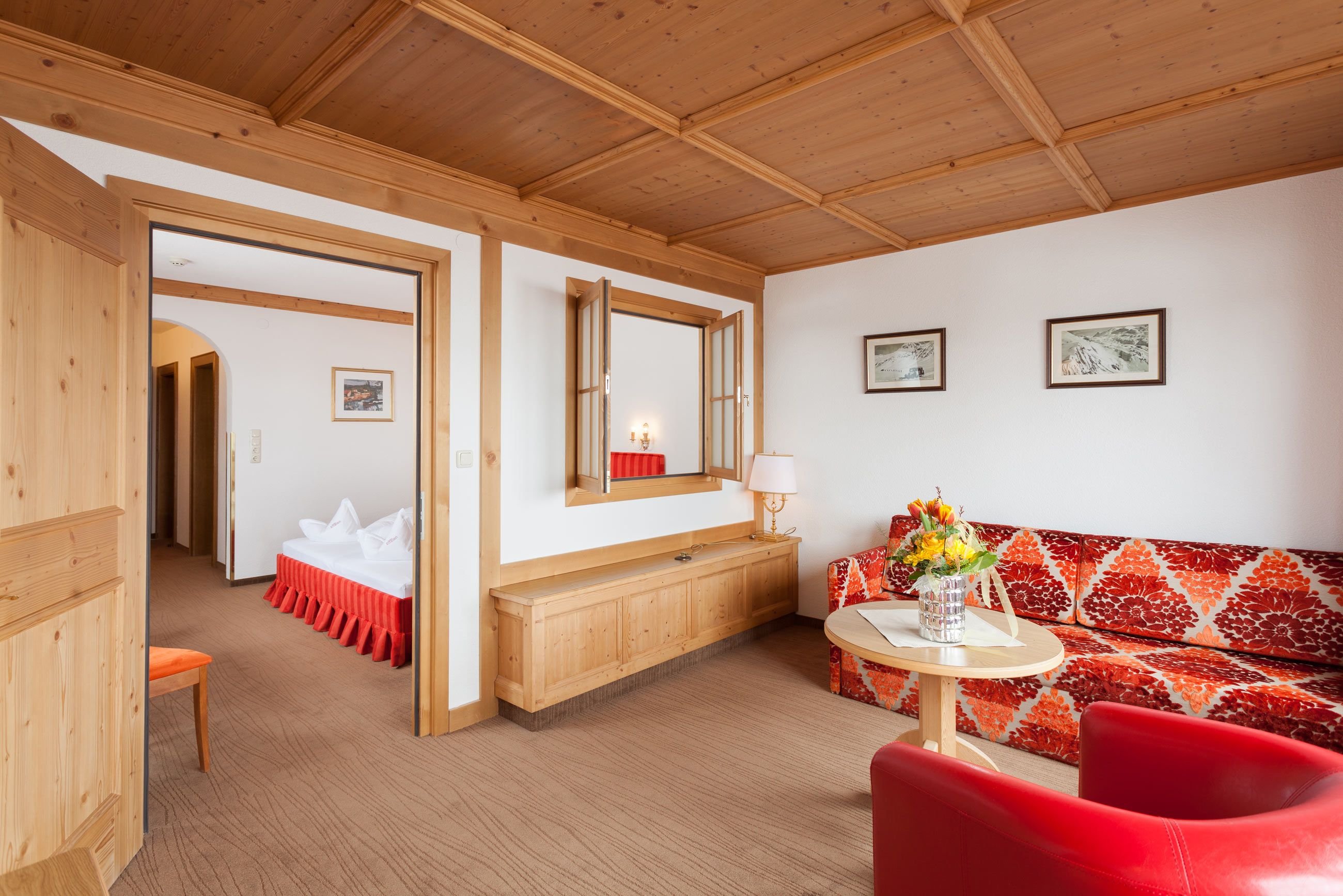 HOTEL ENZIAN-guestroom-Suite Comfort 36-44 m2.jpg