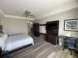  - Holiday Inn Express & Suites El Dorado Hills - US 50, Exit 30