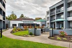  - Courtyard by Marriott Hotel Devon Wayne