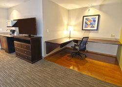  - Holiday Inn Express & Suites Libertyville