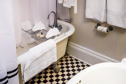  - Marshall House Hotel Savannah - I-16, Exit 167