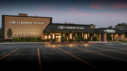  - Crowne Plaza Hotel Northbrook
