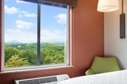  - Holiday Inn Express & Suites Salem - I-81, Exit 141