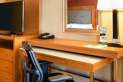  - Holiday Inn & Suites Airport Oakland