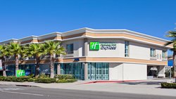  - Holiday Inn Express Newport Beach