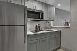  - Holiday Inn Cherry Hill