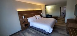  - Holiday Inn Express & Suites Kinston