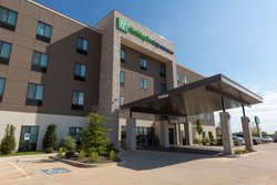  - Holiday Inn Express & Suites Kingfisher