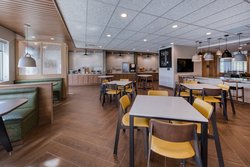  - Fairfield Inn & Suites by Marriott Belmont