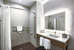  - Holiday Inn Express & Suites Airport Calgary