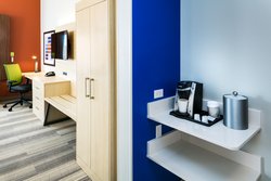  - Holiday Inn Express Hotel & Suites Bend