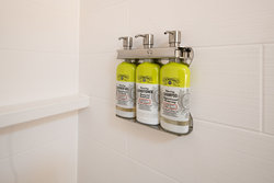  - Holiday Inn Express & Suites West