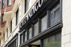  - Hotel Indigo Downtown St. Louis - I-44, Exits 292 & 292B