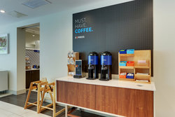  - Holiday Inn Express & Suites Civic Center Roanoke - I-581, Exit 4