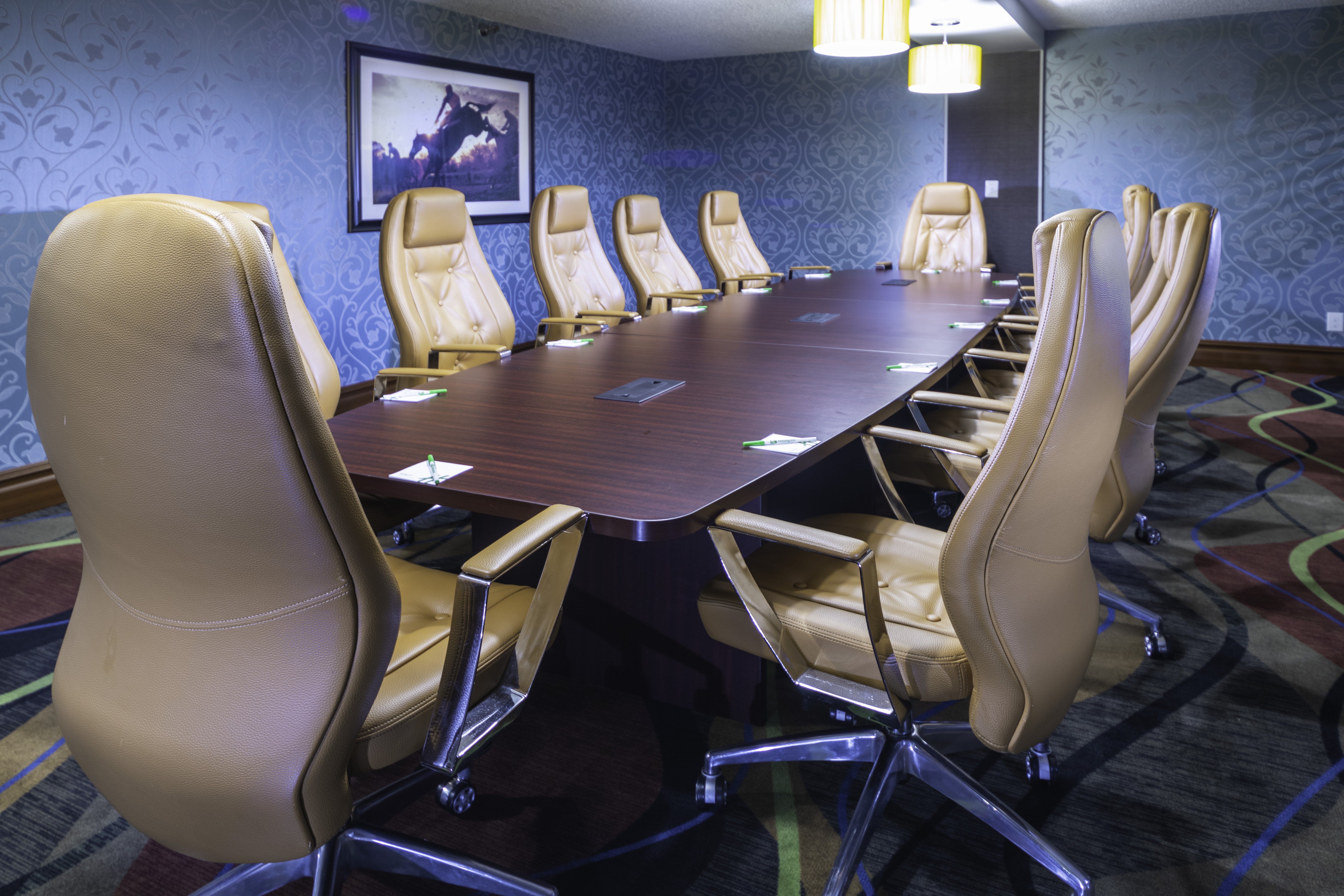 A modern space perfect for your business meetings.