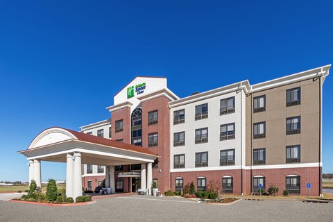 Hotel Exterior with large Carport area for loading and unloading