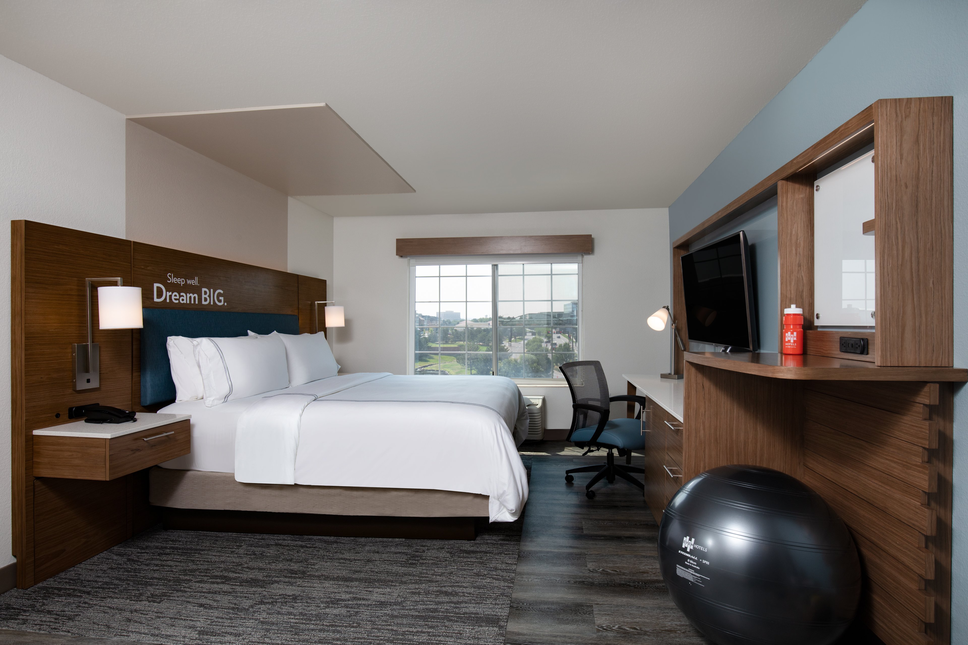 EVEN HOTEL TECH CTR ENGLEWOOD-guestroom-Unwind in your room while you watch your favorite TV show..jpg