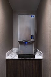  - AC Hotel by Marriott Downtown Fort Worth - I-35, Exit 52A