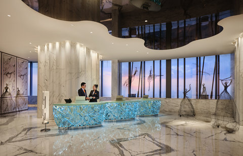 J HOTEL SHANGHAI TOWER - Photo 9