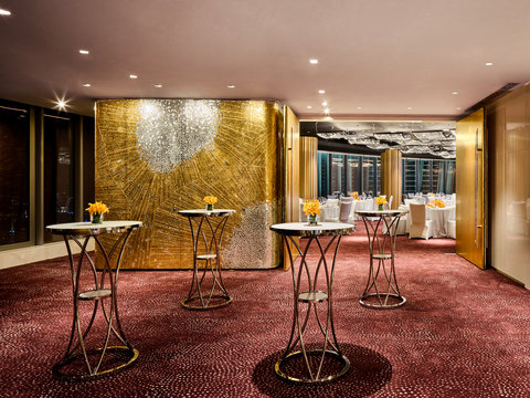 J HOTEL SHANGHAI TOWER - Photo 16