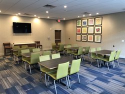  - Holiday Inn Express & Suites Middleton