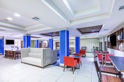  - Holiday Inn Express & Suites Pryor