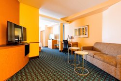  - Fairfield Inn & Suites by Marriott Bedford - I-70 & I-76, Exit 146