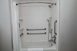  - Holiday Inn Express I-35 Hillsboro