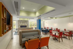  - Holiday Inn Express & Suites Binghamton Vestal