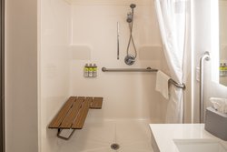  - Holiday Inn Express & Suites West