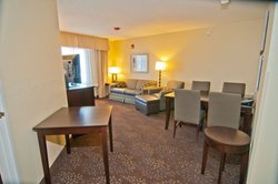  - Holiday Inn Express South Charleston - I-64 & I-77, Exit 95