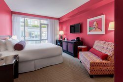  - Opus Hotel Vancouver