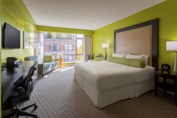  - Opus Hotel Vancouver