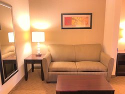  - Holiday Inn Express & Suites Northwest Fresno