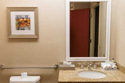  - Holiday Inn Express & Suites Olathe - I-35, Exit 220