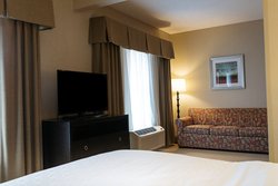  - Holiday Inn Express & Suites Olathe - I-35, Exit 220