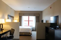  - Holiday Inn Express & Suites Olathe - I-35, Exit 220