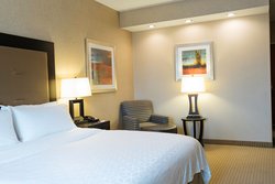  - Holiday Inn Express & Suites Olathe - I-35, Exit 220