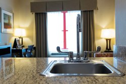  - Holiday Inn Express & Suites Olathe - I-35, Exit 220