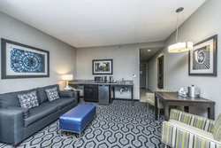 - Holiday Inn Express & Suites Airport North Charleston - I-26, Exit 213