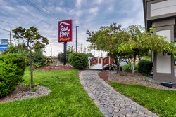  - Red Roof Plus+ Inn Carteret - I-95, Exit 12