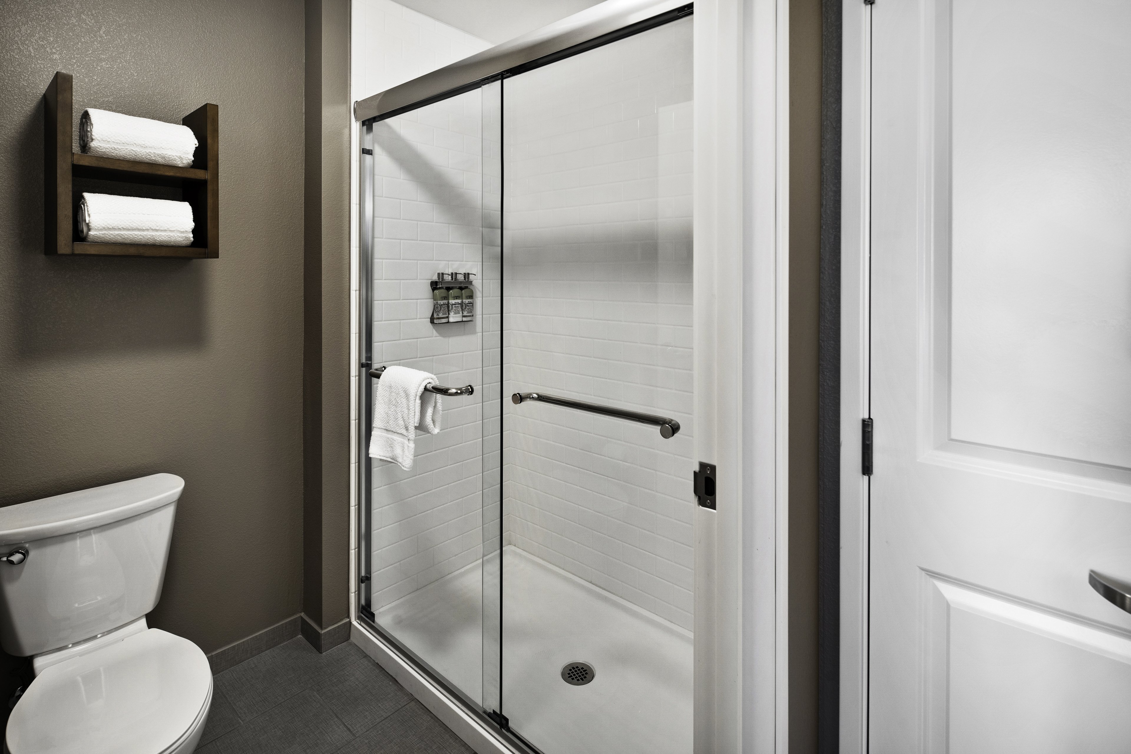 STAYBRIDGE STES IRVINE - ARPT BY IH-guestroom-Guest Bathroom.jpg