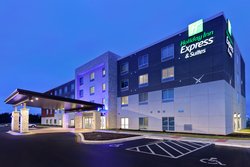  - Holiday Inn Express & Suites Ottawa - I-35, Exit 183
