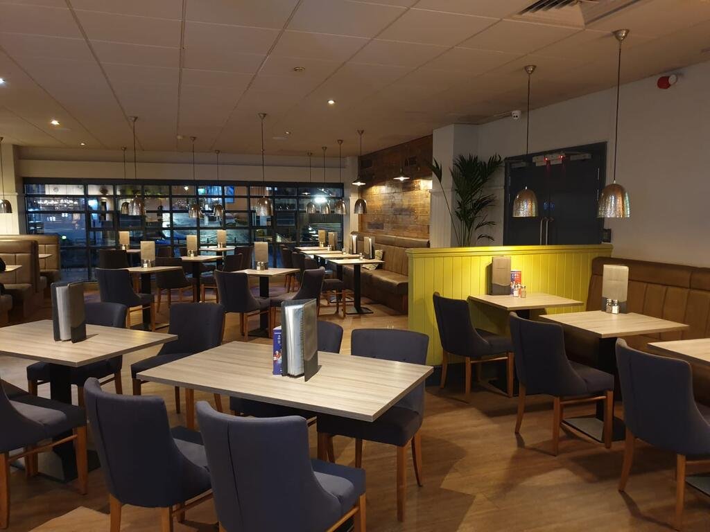 CASTLEFIELD HOTEL-guestroom-Bar sitting area.jpg