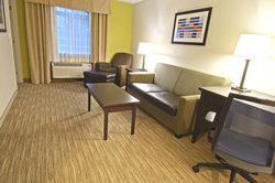  - Holiday Inn Express & Suites Libertyville