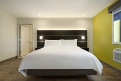  - Holiday Inn Express JFK AirTrain Jamaica