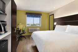  - Holiday Inn Express JFK AirTrain Jamaica