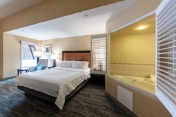  - Holiday Inn Express & Suites Richmond